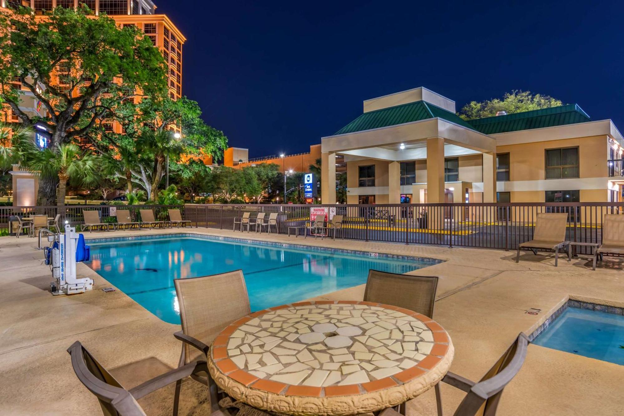 Best Western Oak Manor Biloxi Kültér fotó